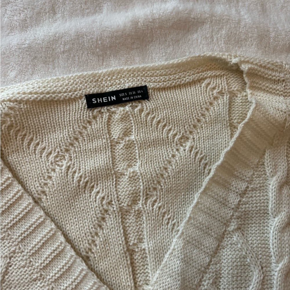 Cardigan - Picture 4 of 4